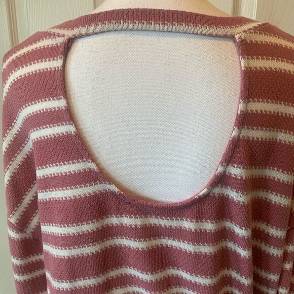 šAeropostaleāLongāSleeveĀ StripedāCropāSweater - Picture 5 of 9